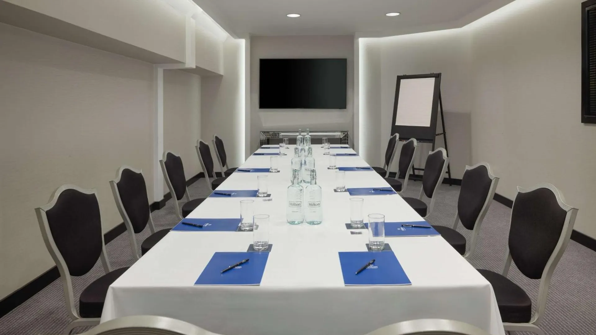 Hotel Hilton London Syon Park Brentford 4*,  Großbritannien